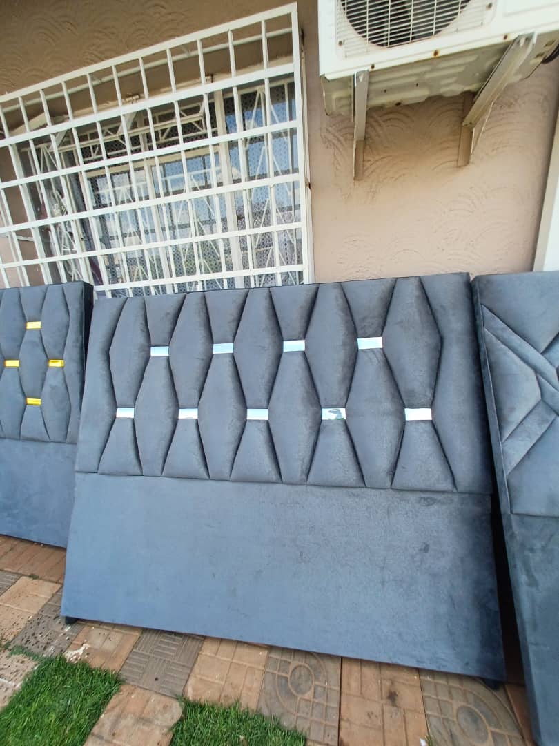 Heaboards with decor - Image 2