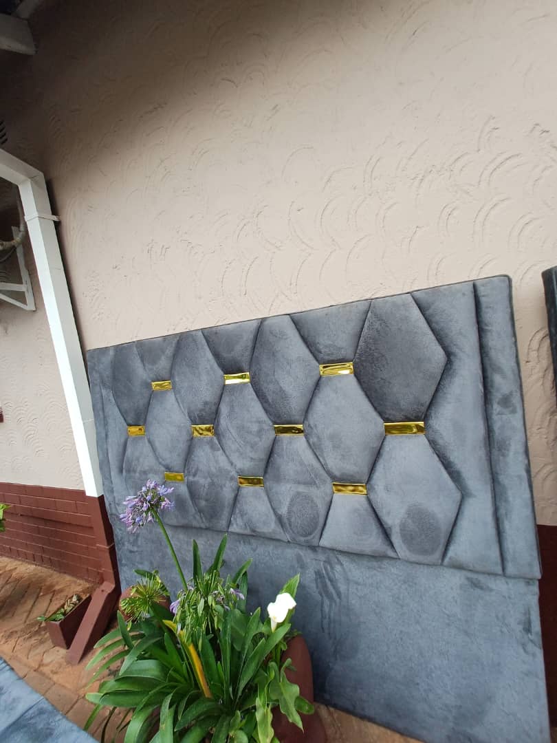 Heaboards with decor - Image 5