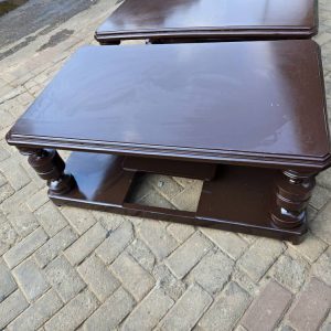 f973dd60-0861-4770-8409-0ac0308327ea Medium Coffee Table